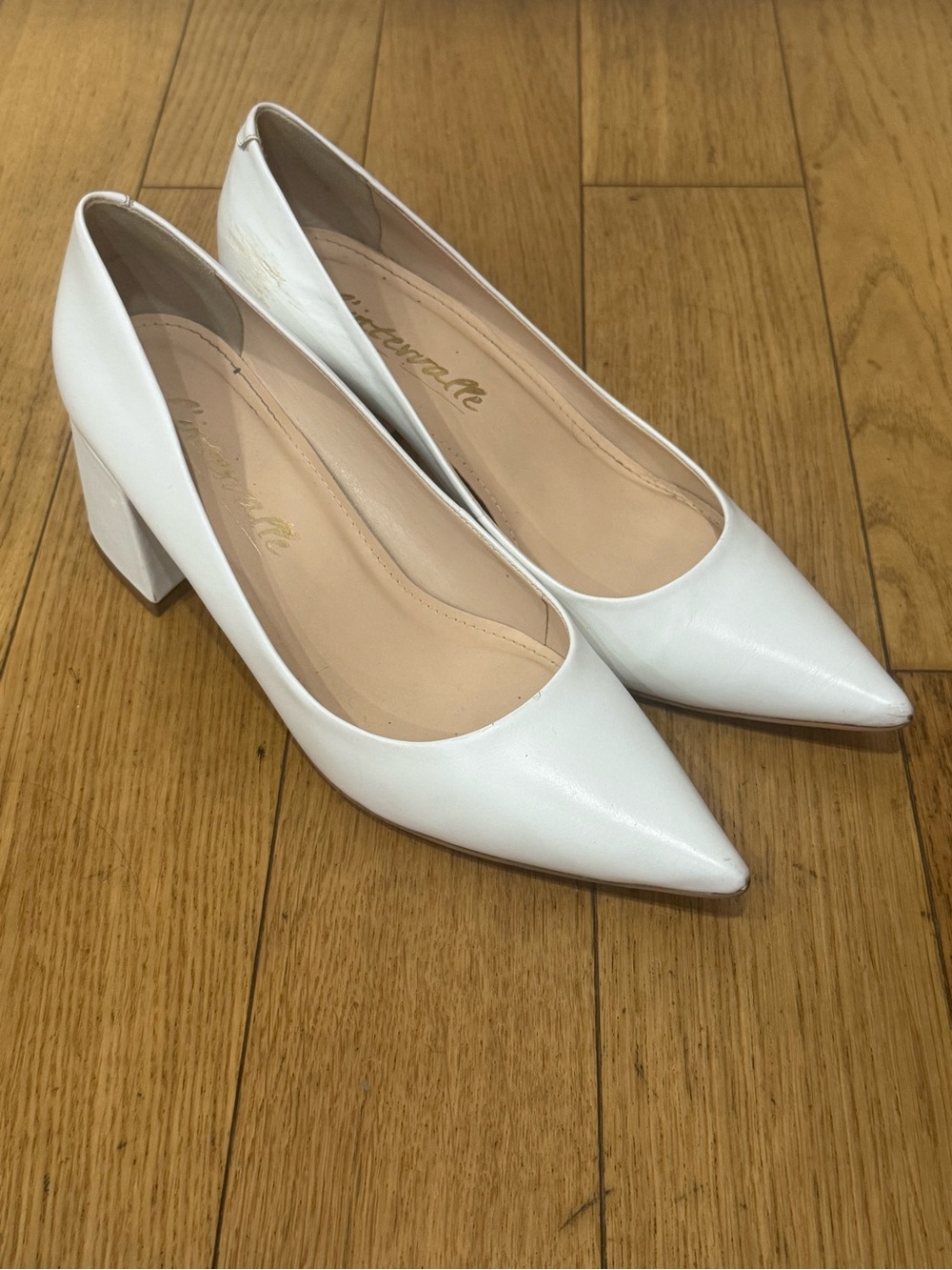 L'INTERVALLE White Pointed Block Heel Pumps